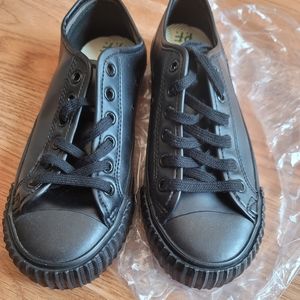 Non slip shoes